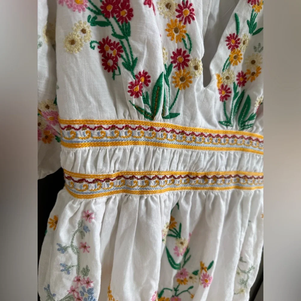Anthropologie Deep V White Cotton Dress with Colorful Floral Embroidery • L - Picture 12 of 17